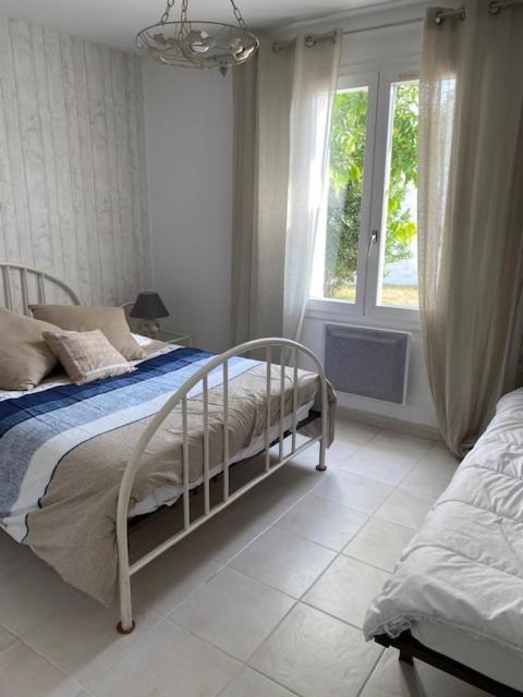 Maison Lumineuse A Ars En Re อาร์-ซอง-เร ภายนอก รูปภาพ